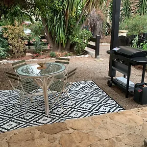 Appartement 1piece Avec Jardin Dans Mas De Caractere, Saint-Laurent-du-Var